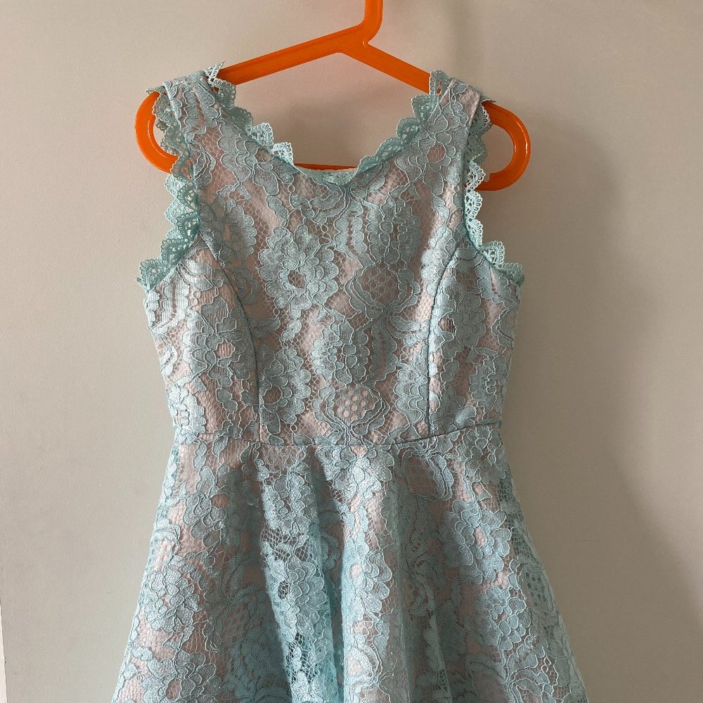 Lace dress